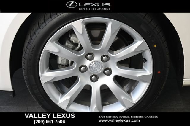 Used 2013 Buick LaCrosse Touring image 6