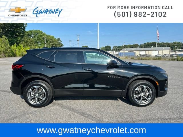 Used 2025 Chevrolet Blazer LT AWD/4WD image 4