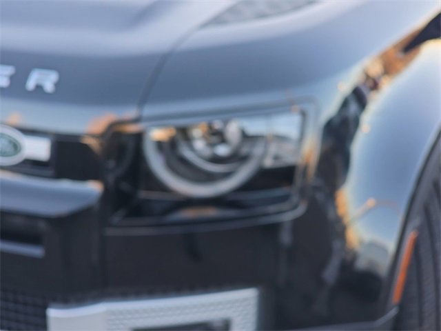 Used 2025 Land Rover Defender 110 S image 32