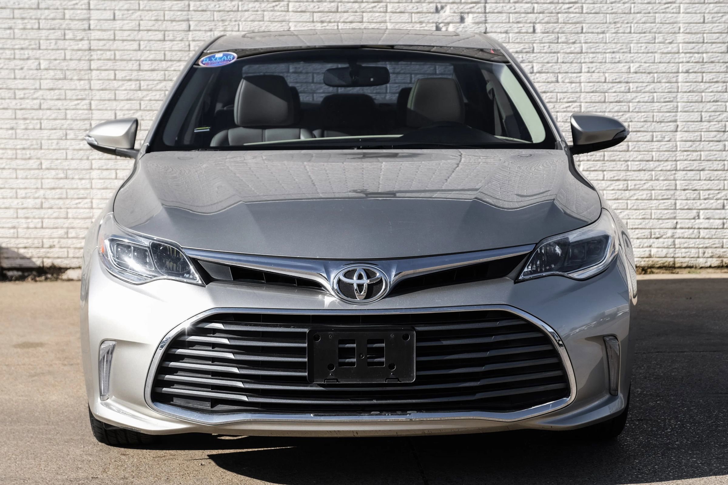 Used 2016 Toyota Avalon XLE Premium FWD image 5
