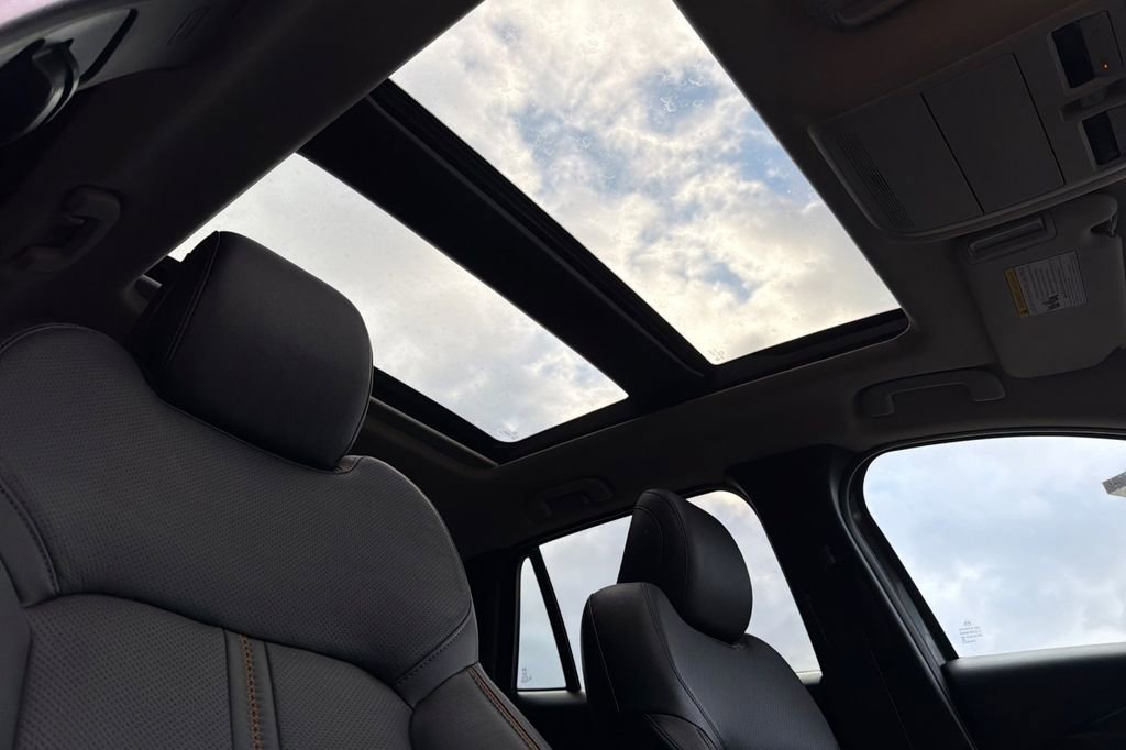 Used 2023 MAZDA CX-50 AWD 2.5 S w/ Premium Plus Pkg image 17