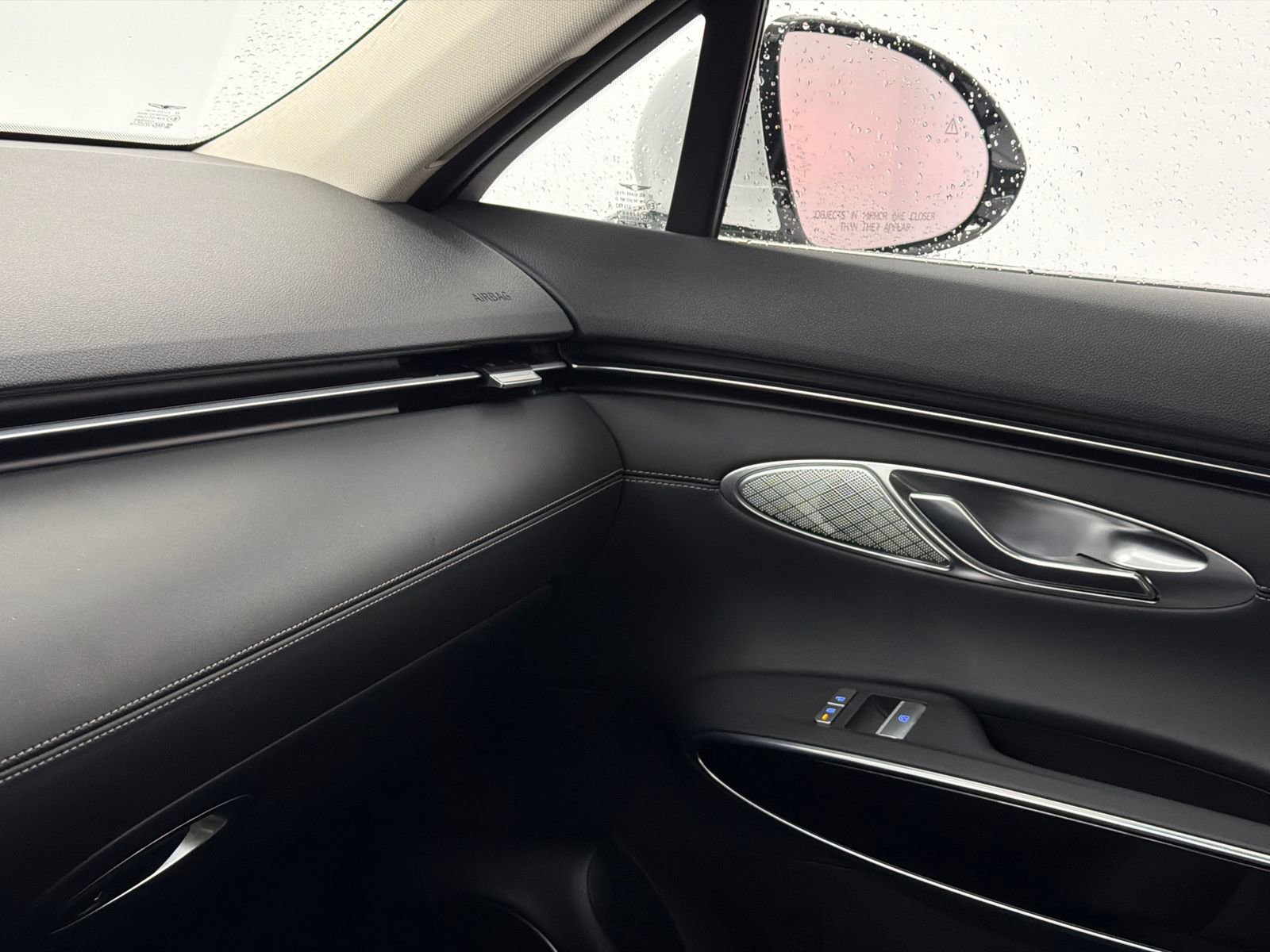 Used 2025 Genesis GV70 2.5T image 32