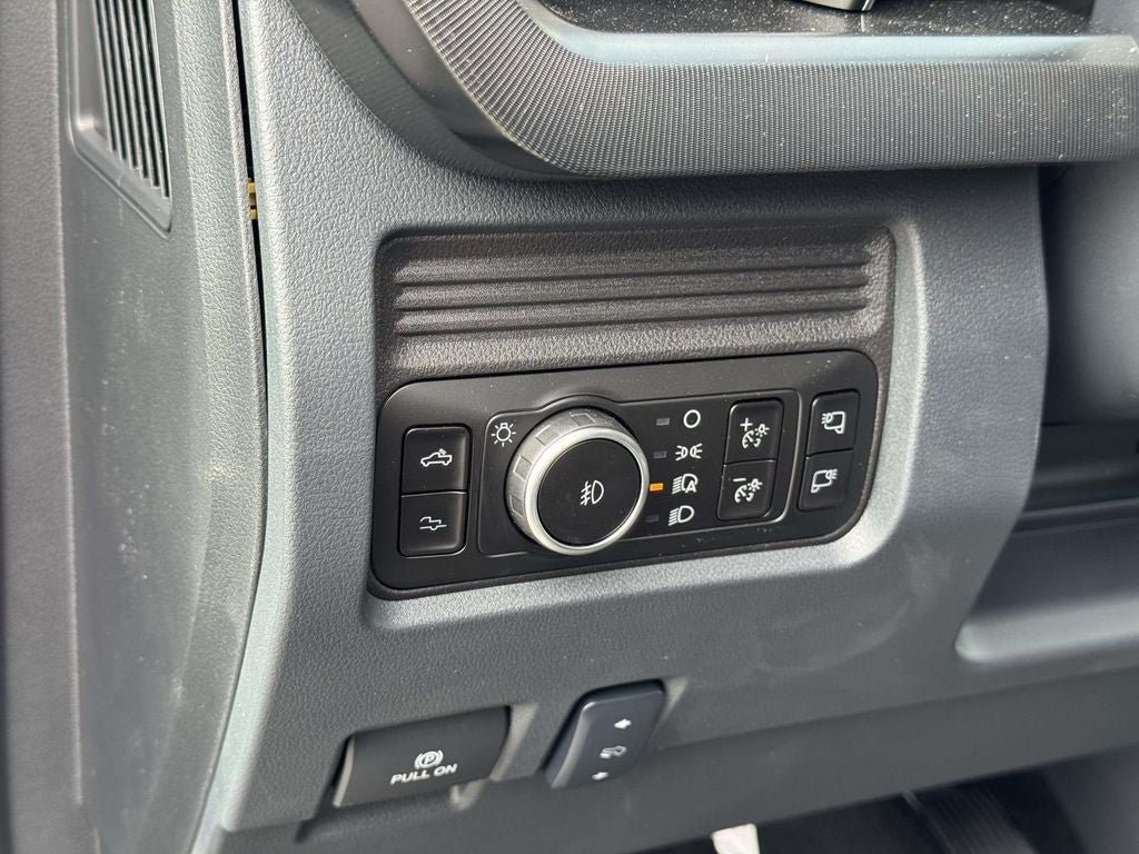 New 2026 Ford F350 Platinum AWD/4WD image 19