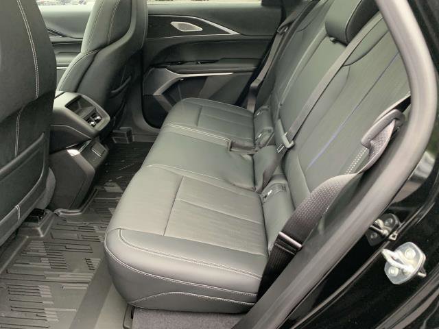 New 2024 Cadillac Lyriq Luxury w/ LPO, Floor Liner Package image 4