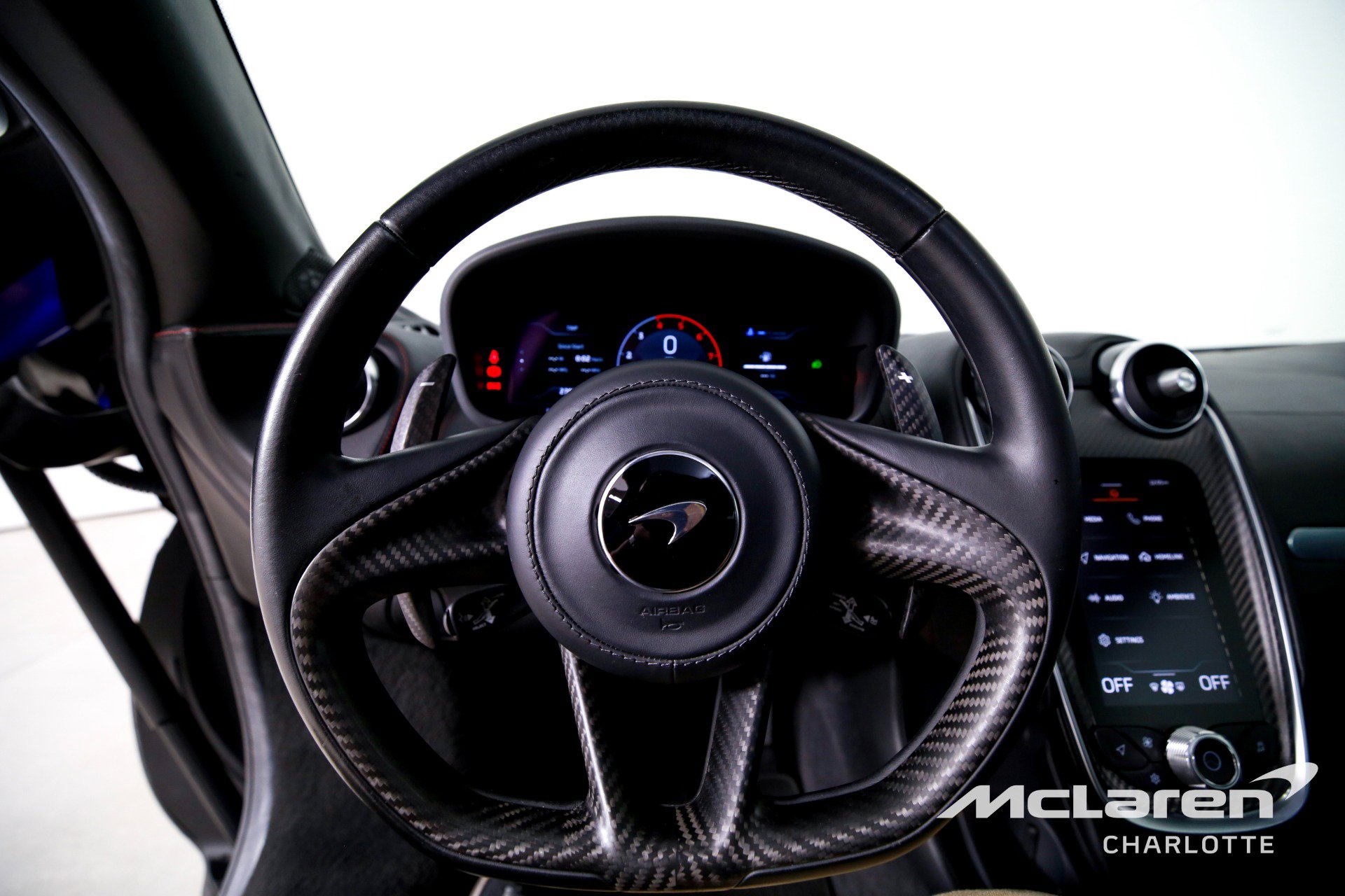 Used 2021 McLaren GT image 15