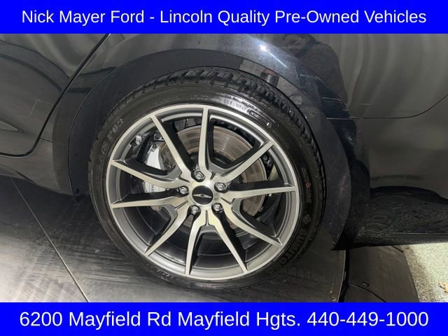 Used 2025 Genesis G70 2.5T image 31