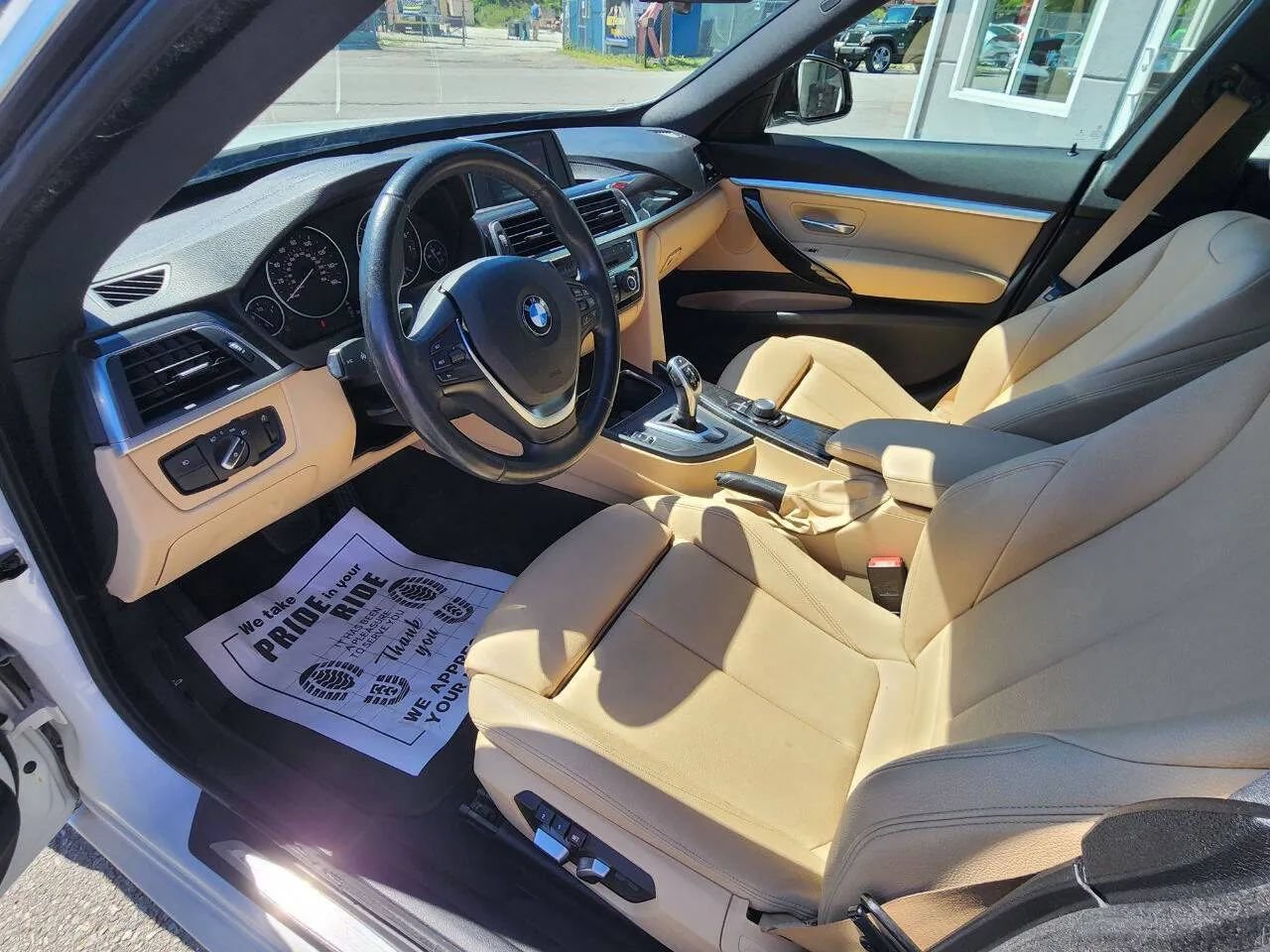 Used 2018 BMW 330i Gran Turismo xDrive AWD/4WD image 9