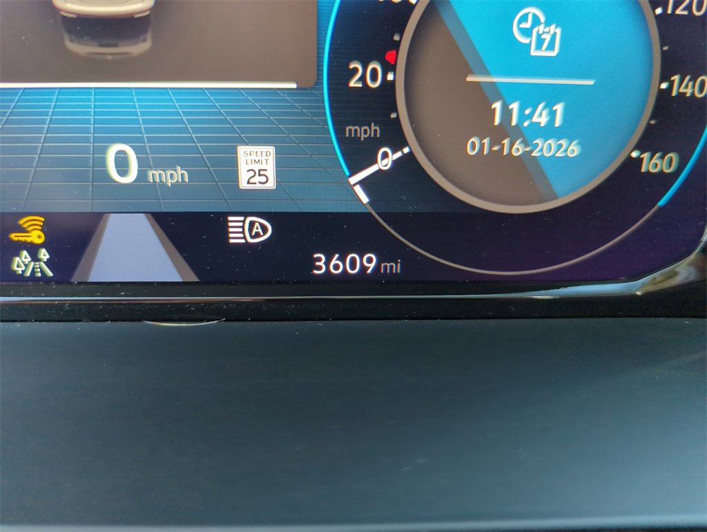 Used 2025 Volkswagen Atlas SEL Premium R-Line image 46