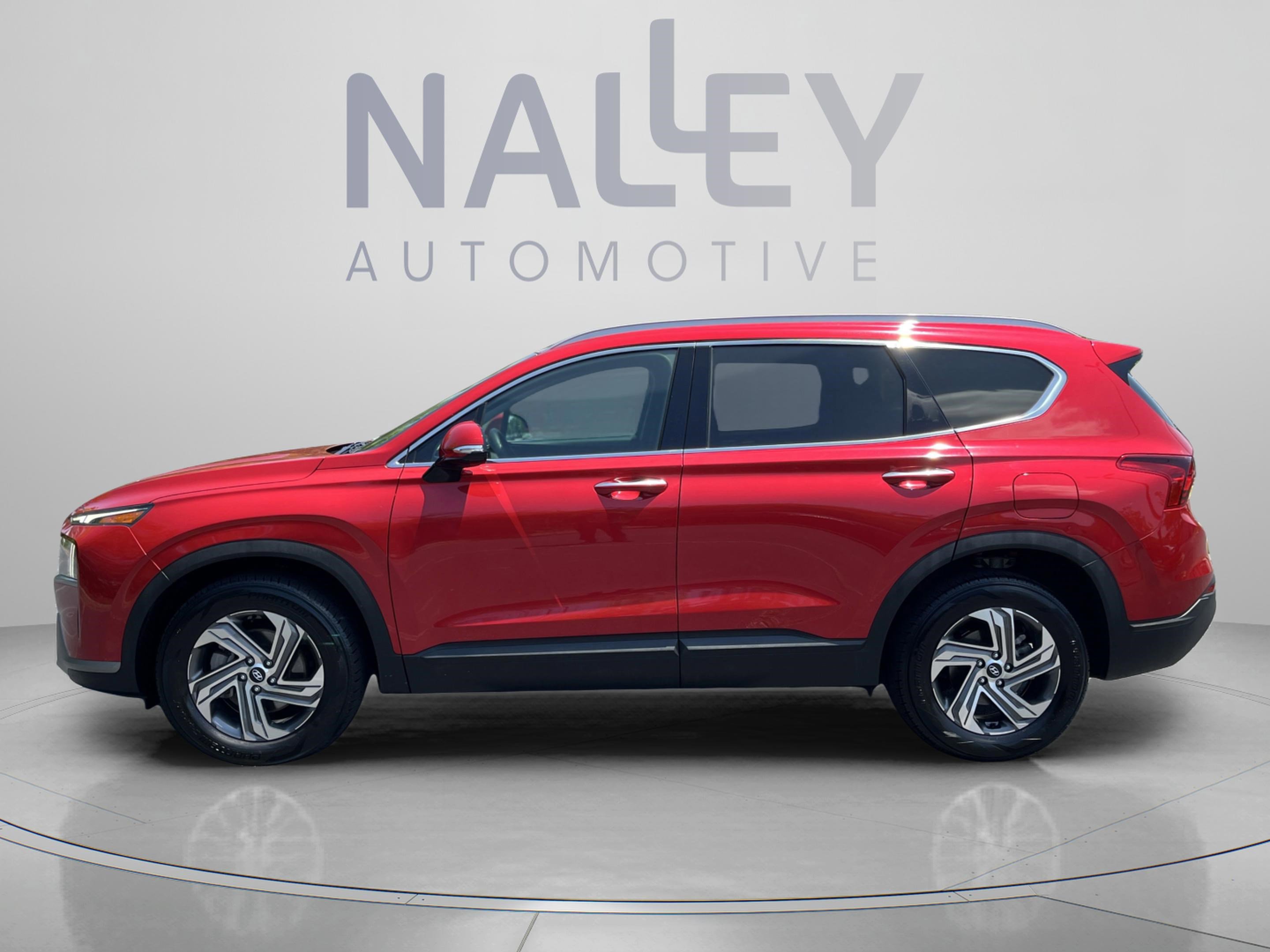 Used 2023 Hyundai Santa Fe SEL FWD image 3