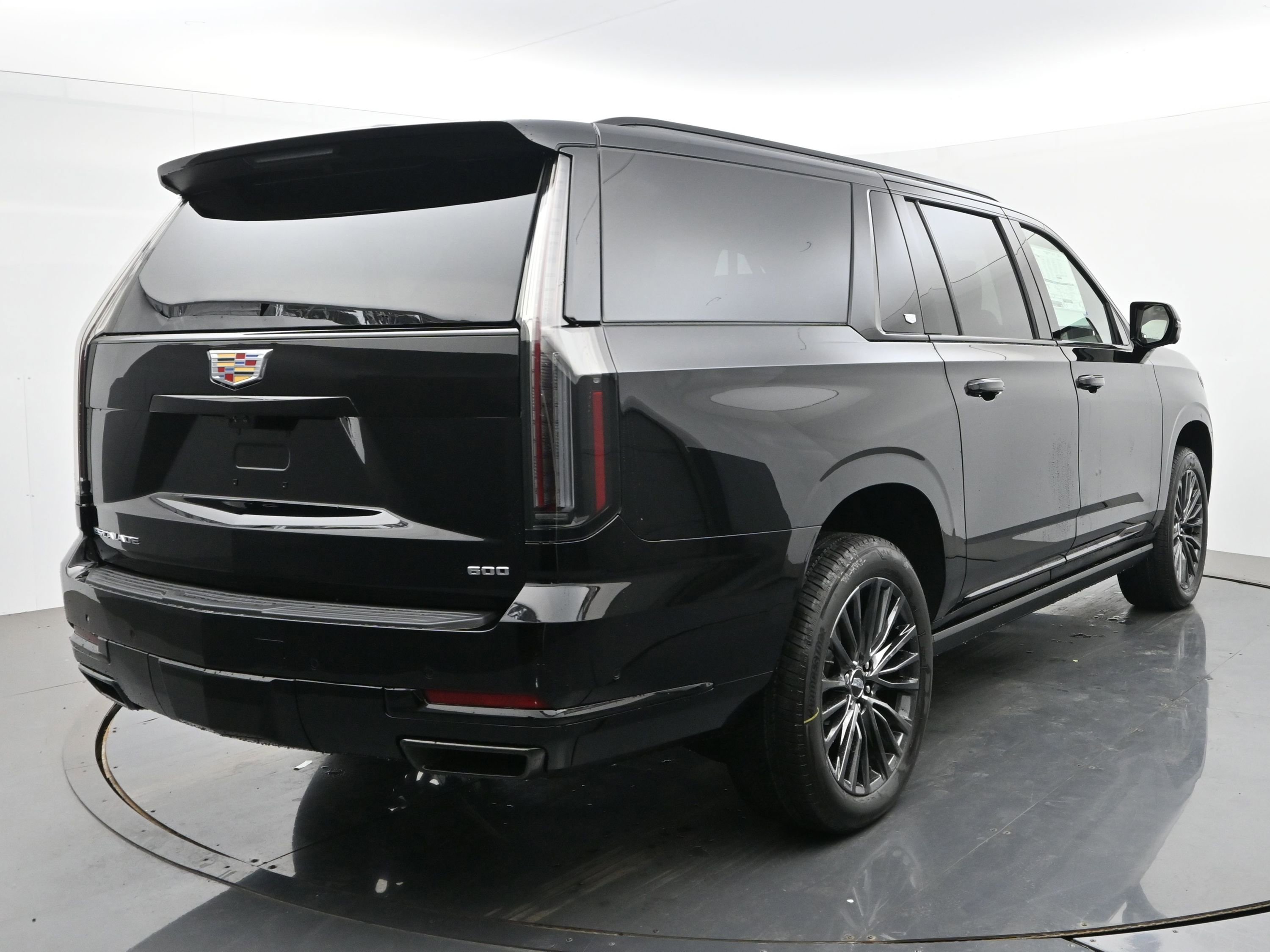 New 2026 Cadillac Escalade ESV Platinum Sport AWD/4WD image 5