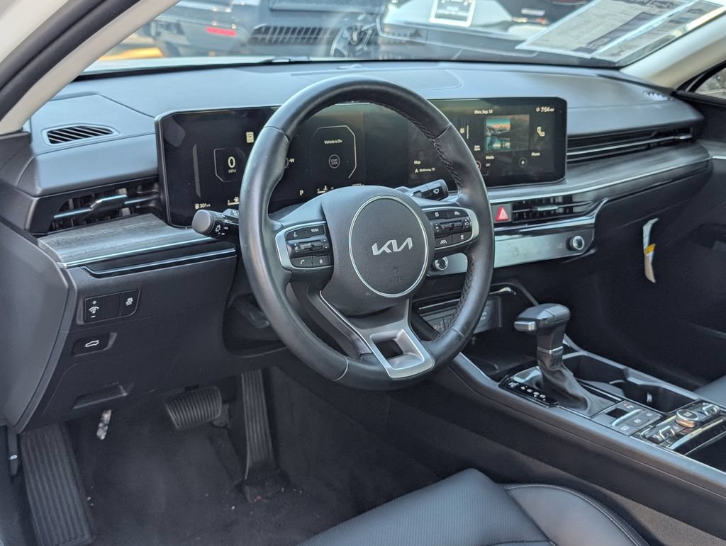 Used 2025 Kia K5 EX FWD image 5