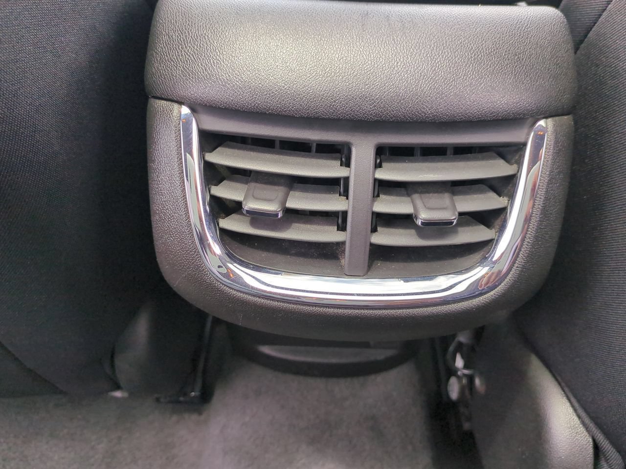 Used 2023 Chevrolet Malibu LT FWD image 21