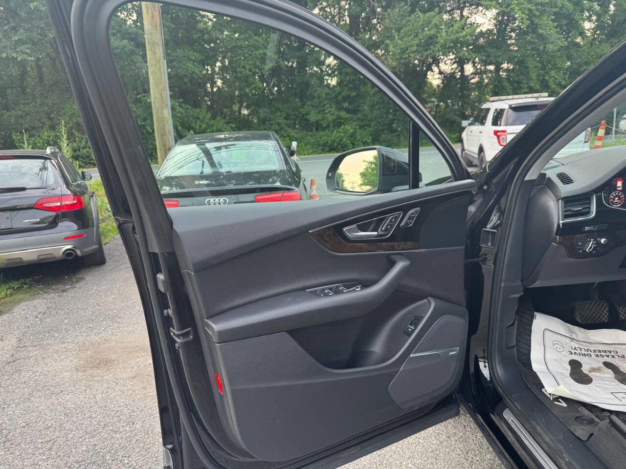 Used 2017 Audi Q7 3.0T Prestige image 39