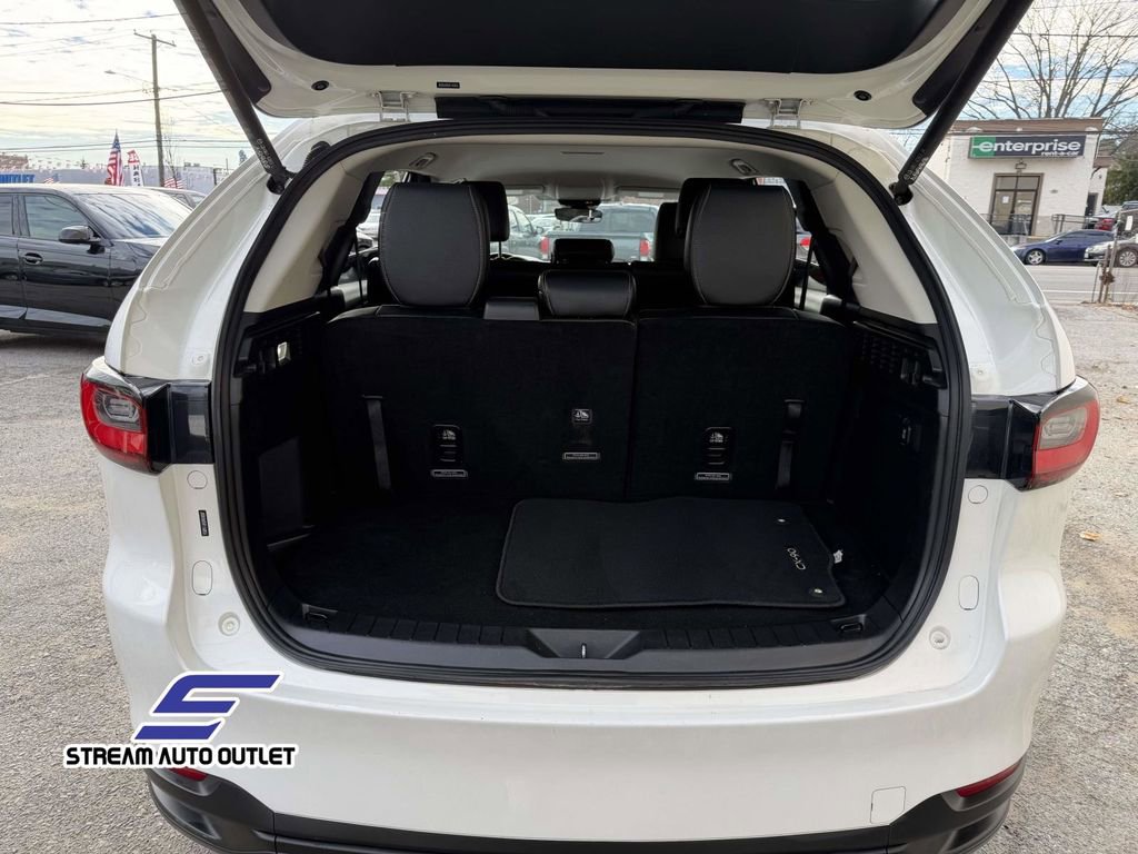 Used 2024 MAZDA CX-90 3.3 Turbo w/ Select Package image 10