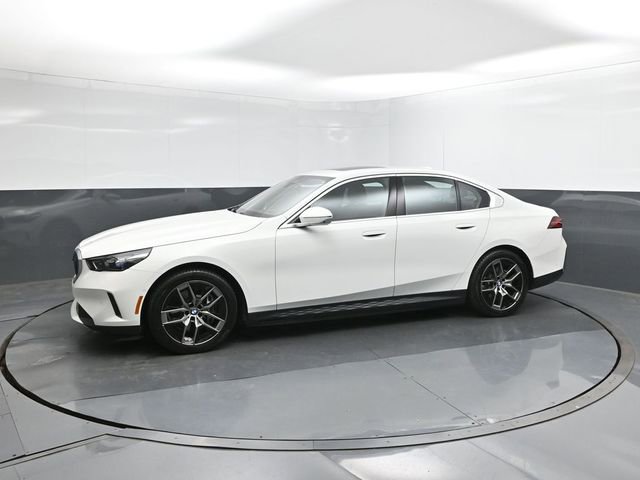 New 2026 BMW i5 eDrive40 w/ Premium Package RWD image 30