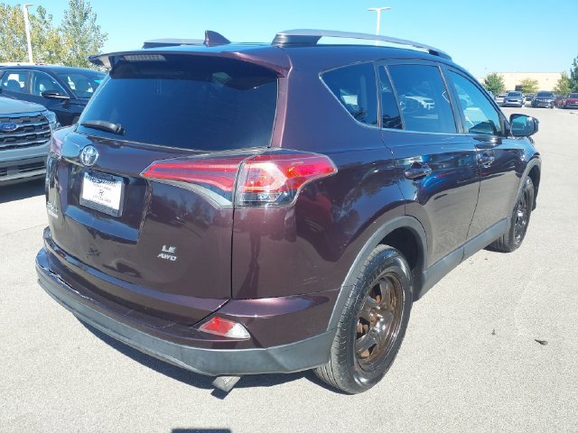 Used 2017 Toyota RAV4 LE w/ Carpet Mat Package AWD/4WD image 5