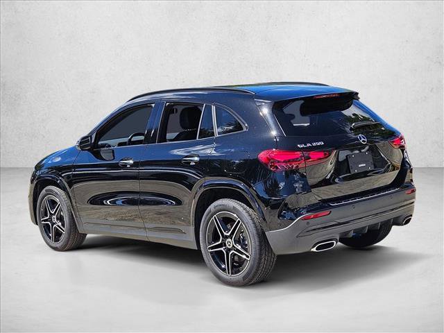 Used 2025 Mercedes-Benz GLA 250 image 8