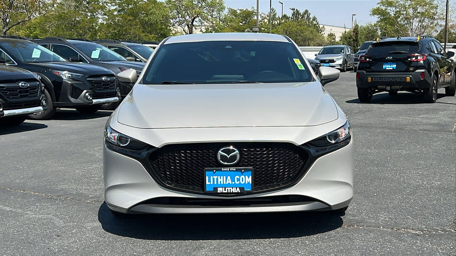 Used 2022 MAZDA MAZDA3 s FWD image 2