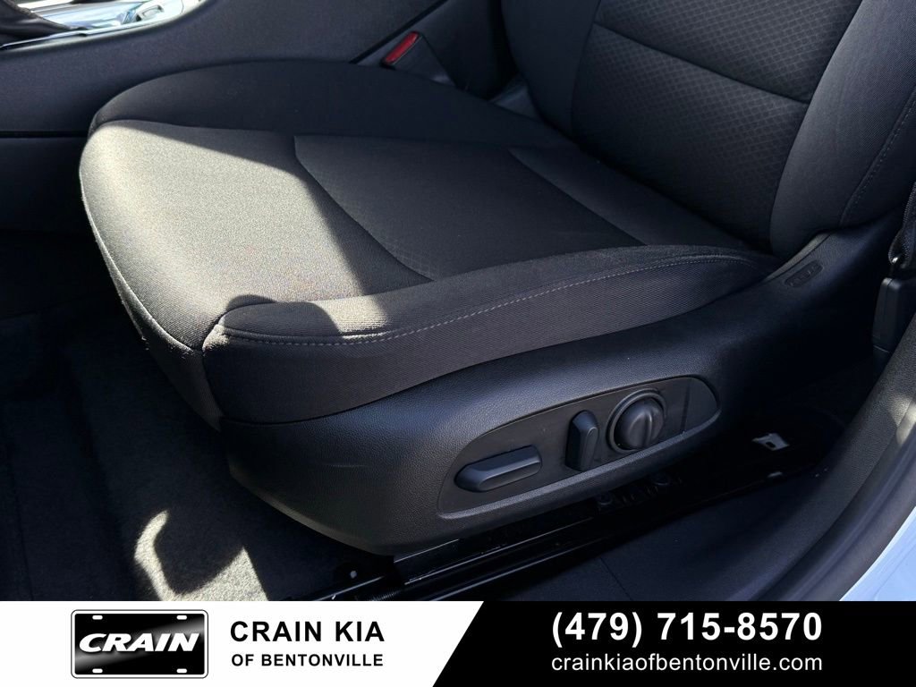 Used 2024 Chevrolet Malibu RS image 23