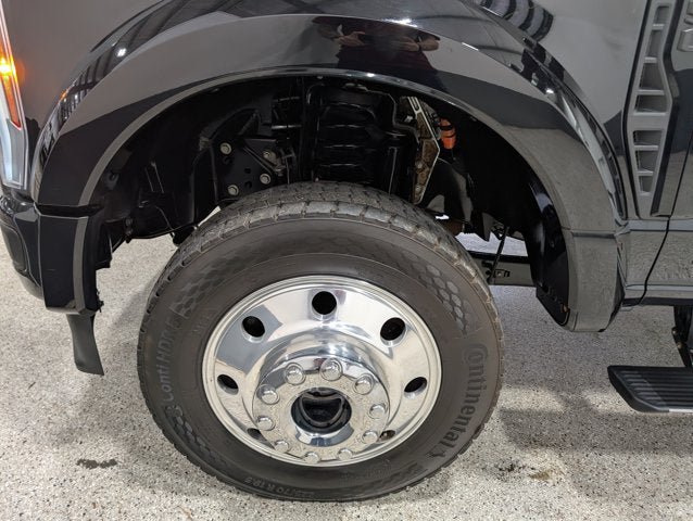 Used 2026 Ford F450 Platinum AWD/4WD image 12