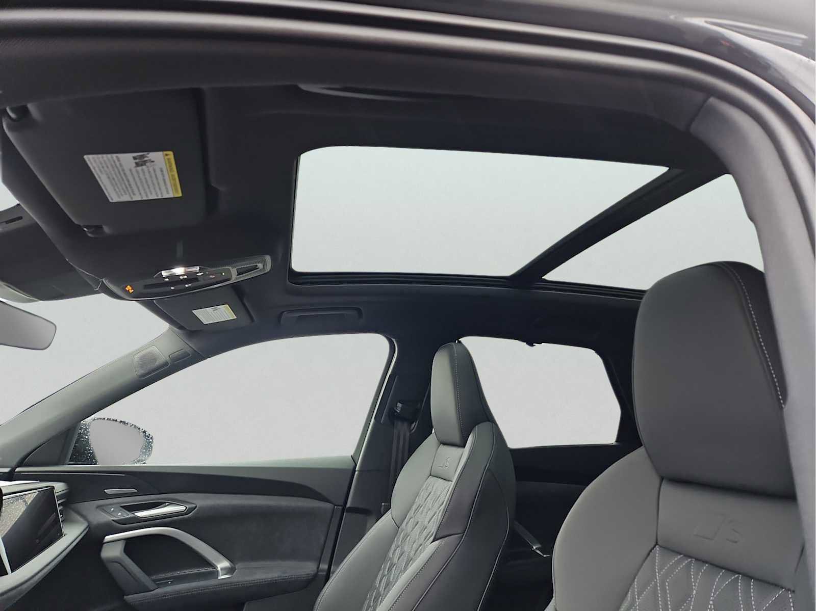 New 2026 Audi SQ5 Premium Plus image 10