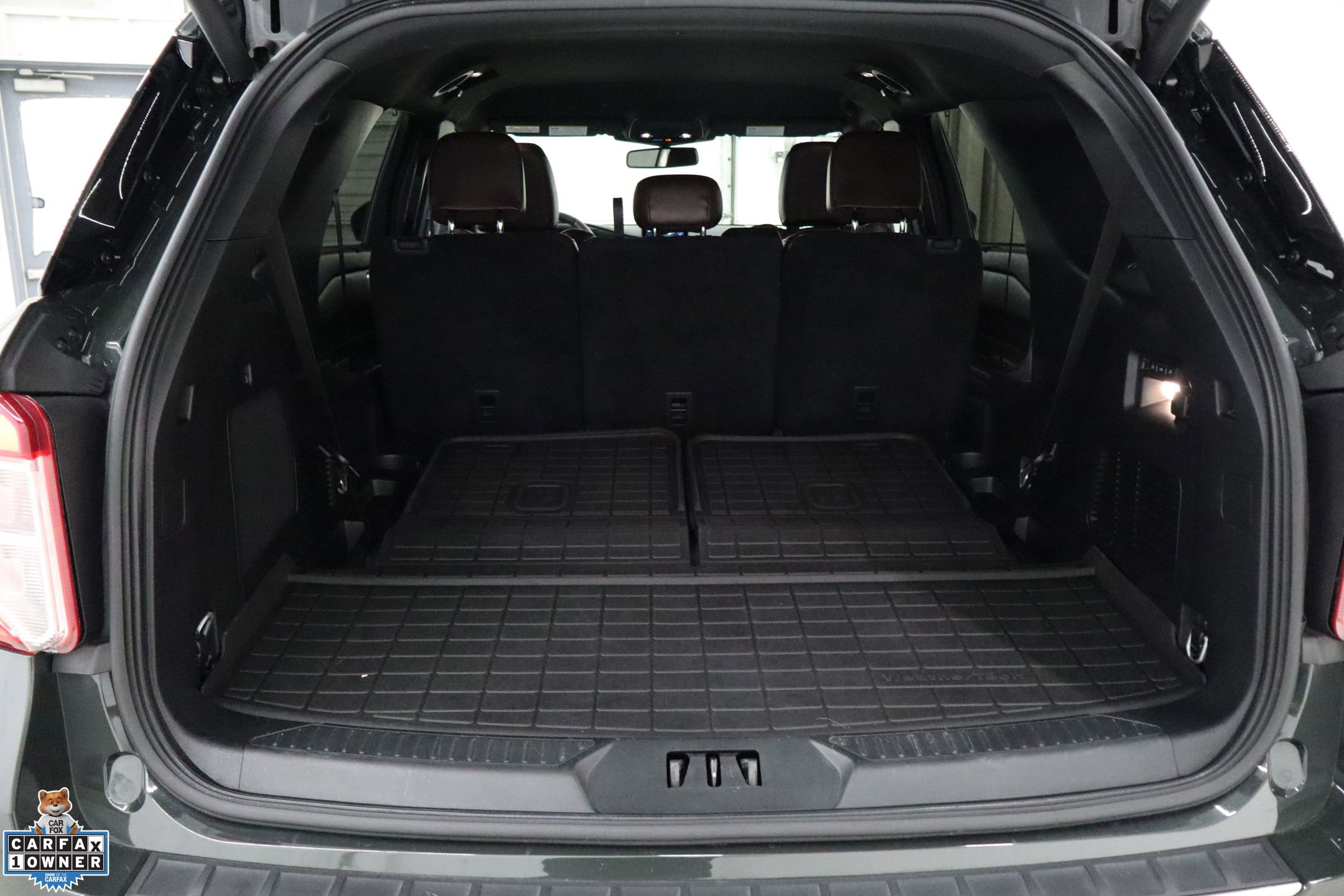 Certified 2023 Ford Explorer Platinum w/ Technology Package image 27