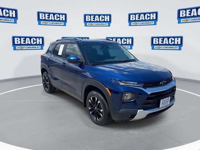 Used 2023 Chevrolet TrailBlazer LT w/ Convenience Package AWD/4WD image 2