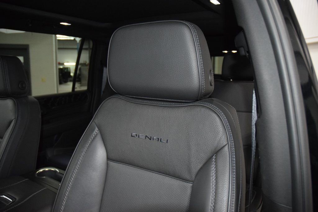 Used 2024 GMC Yukon XL Denali w/ Max Trailering Package image 43
