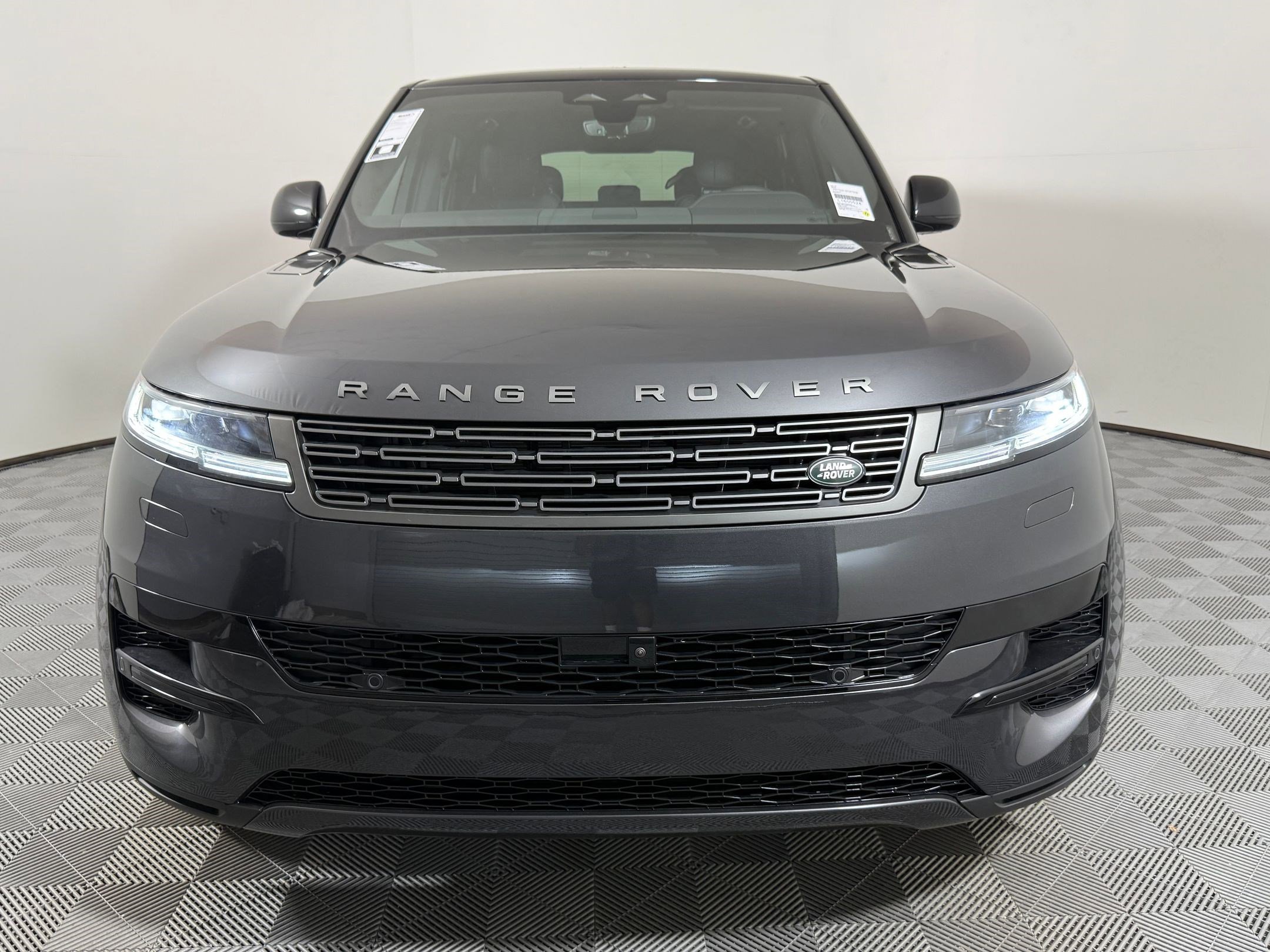 New 2026 Land Rover Range Rover Sport SE AWD/4WD image 6