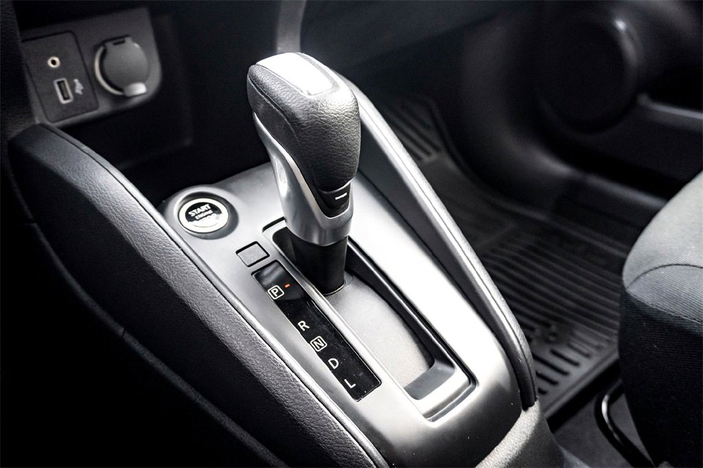 Used 2025 Nissan Kicks Play S image 25