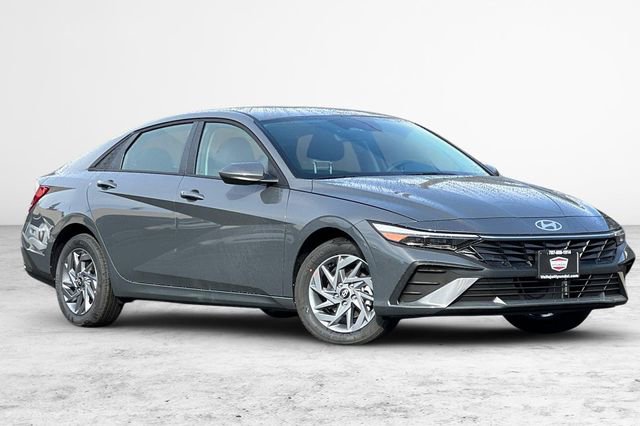 New 2026 Hyundai Elantra Blue image 2