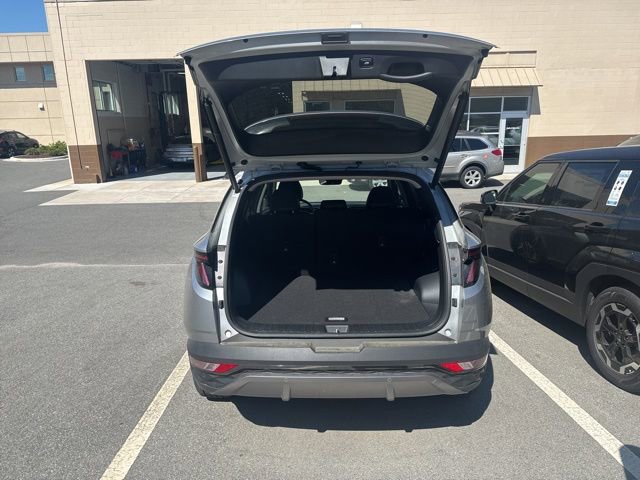 Used 2024 Hyundai Tucson Limited AWD/4WD image 4