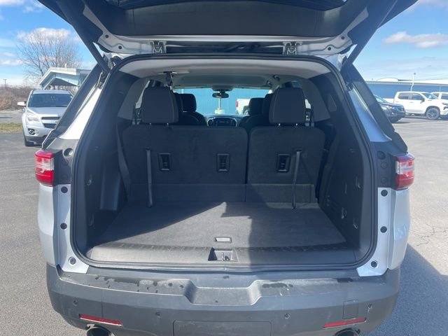 Used 2020 Chevrolet Traverse LT image 22