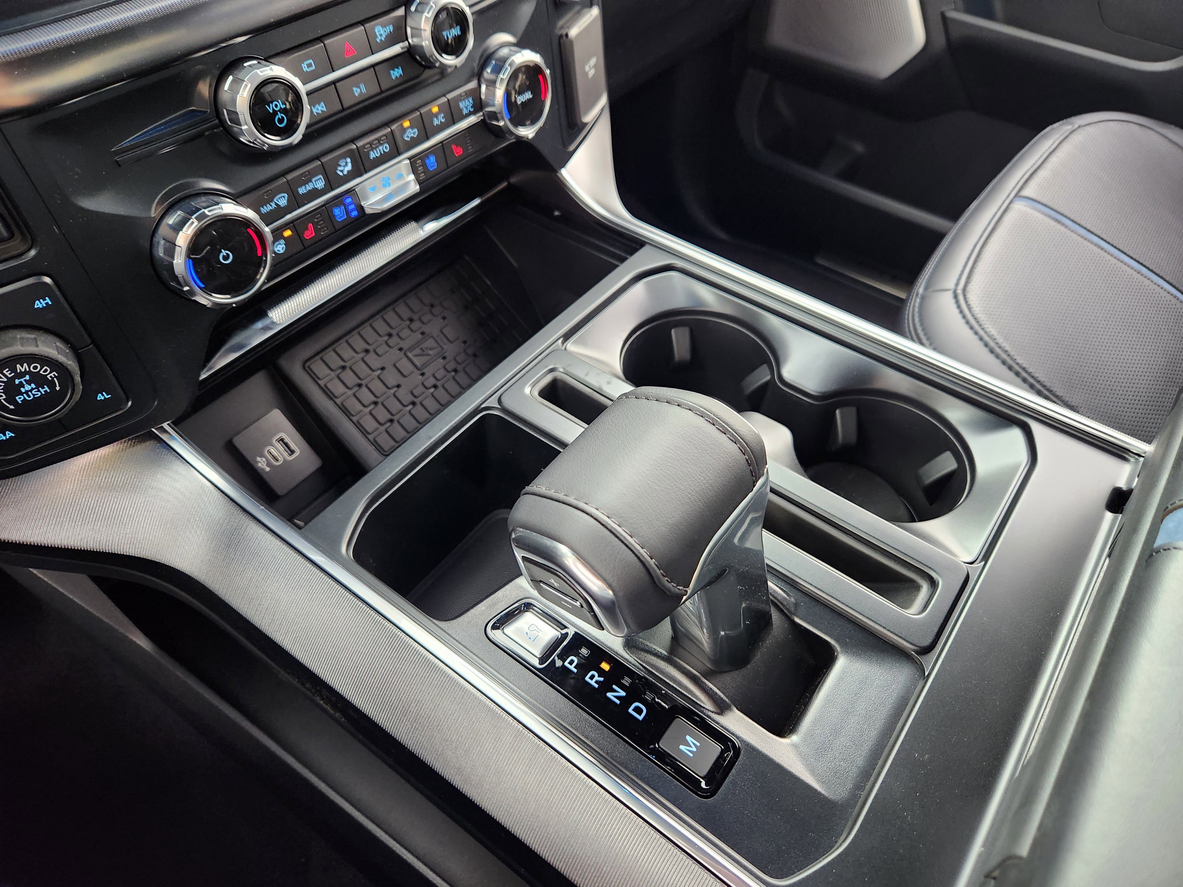 New 2025 Ford F150 Platinum w/ Equipment Group 702A High image 16