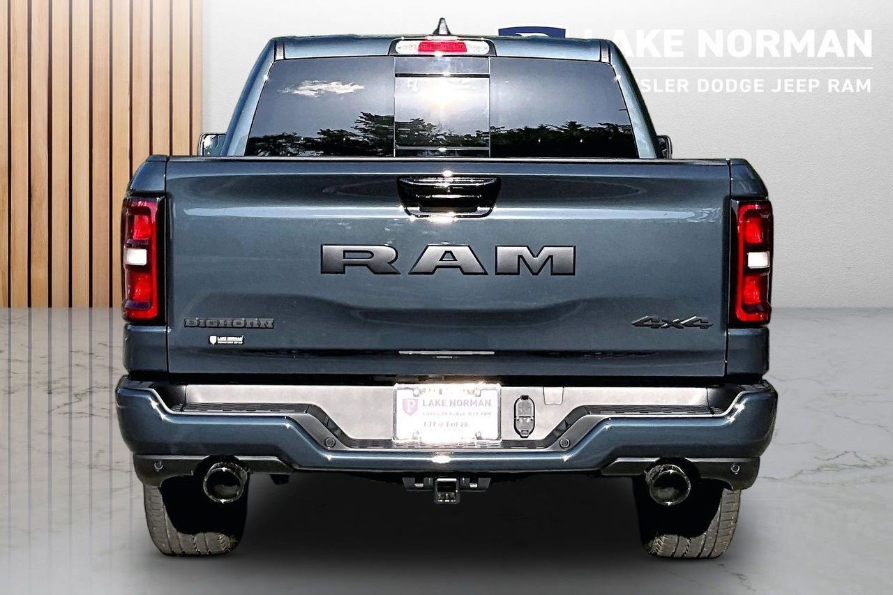 New 2026 RAM 1500 4x4 Crew Cab image 8