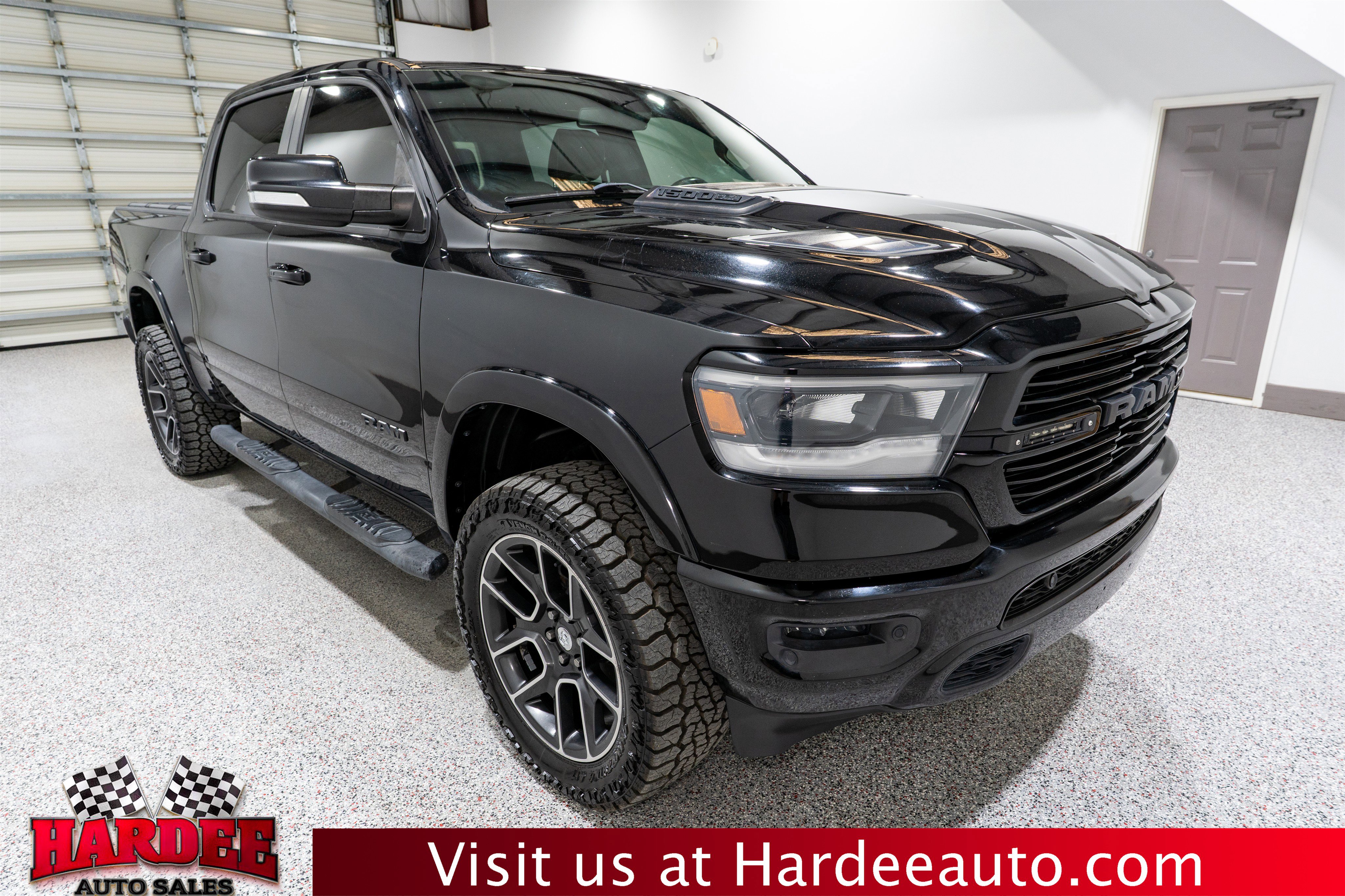 Used 2019 RAM 1500 Laramie AWD/4WD image 6