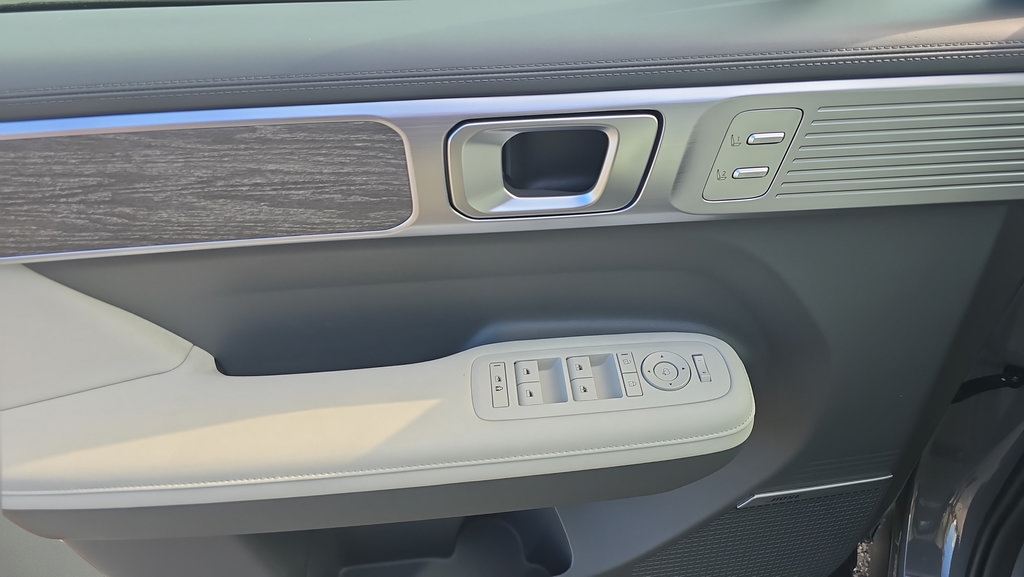 New 2026 Hyundai Santa Fe Limited AWD/4WD image 16