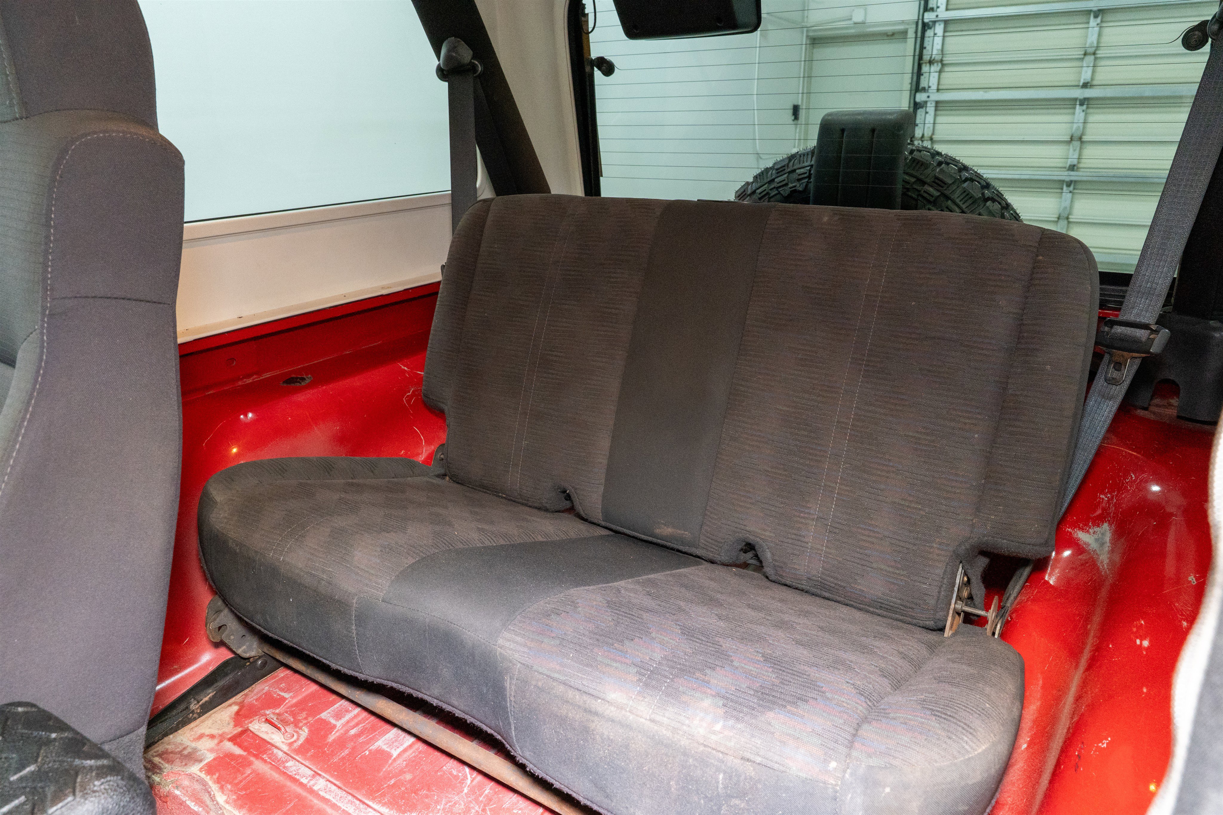 Used 2006 Jeep Wrangler Unlimited Rubicon w/ Security Group image 11