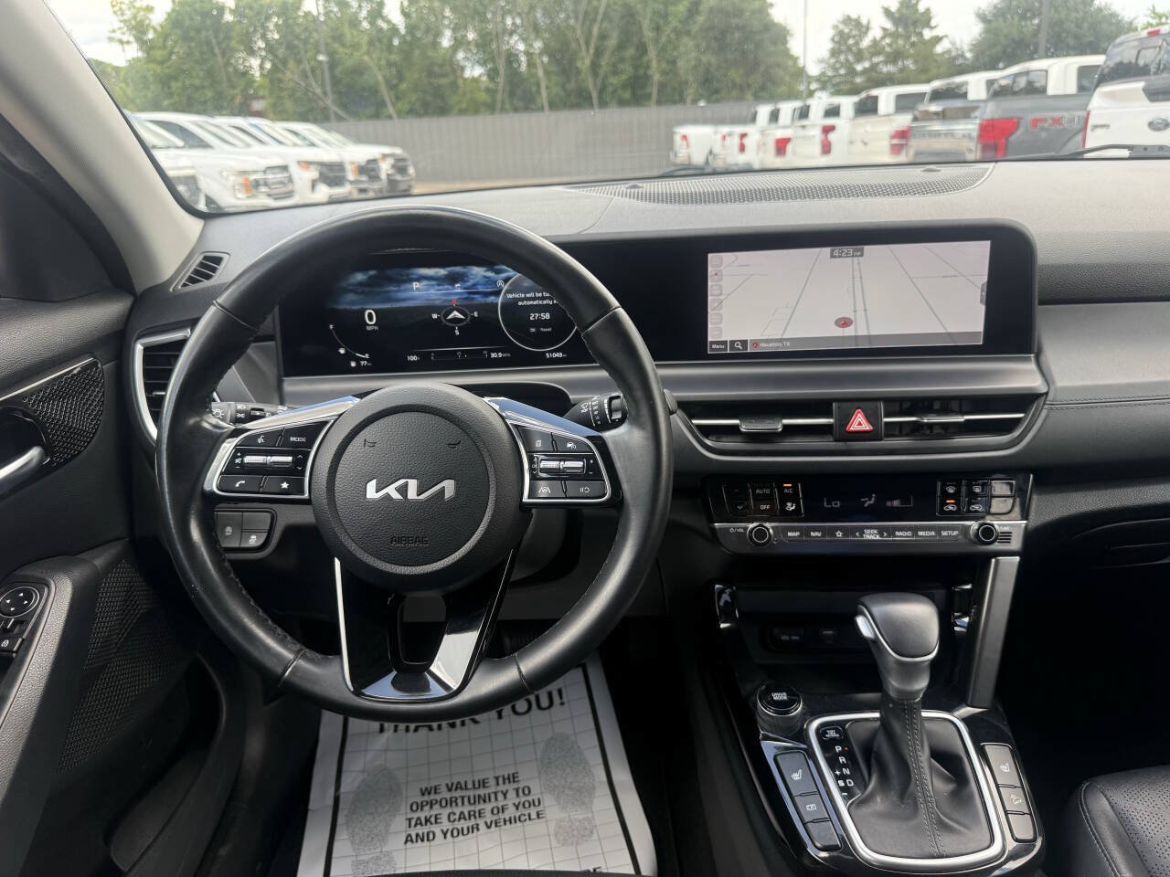 Used 2024 Kia Seltos EX FWD image 21