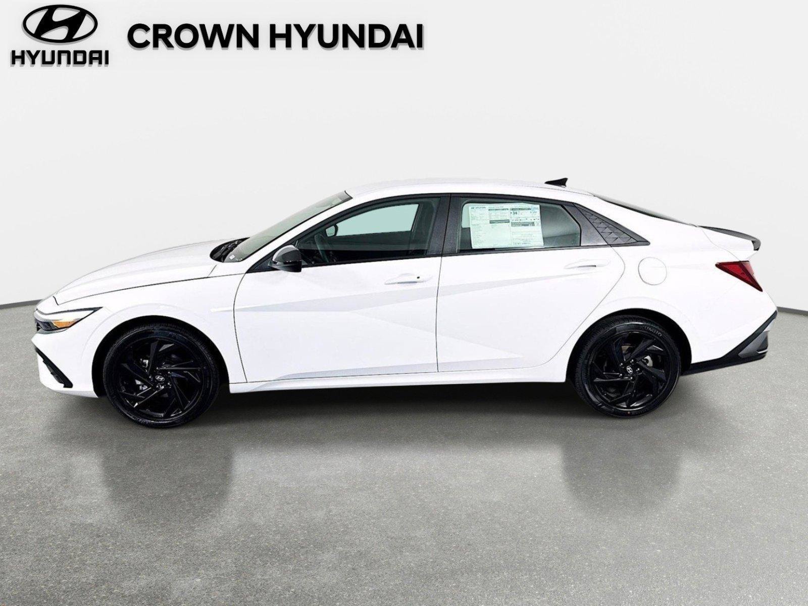 New 2026 Hyundai Elantra Sport FWD image 8