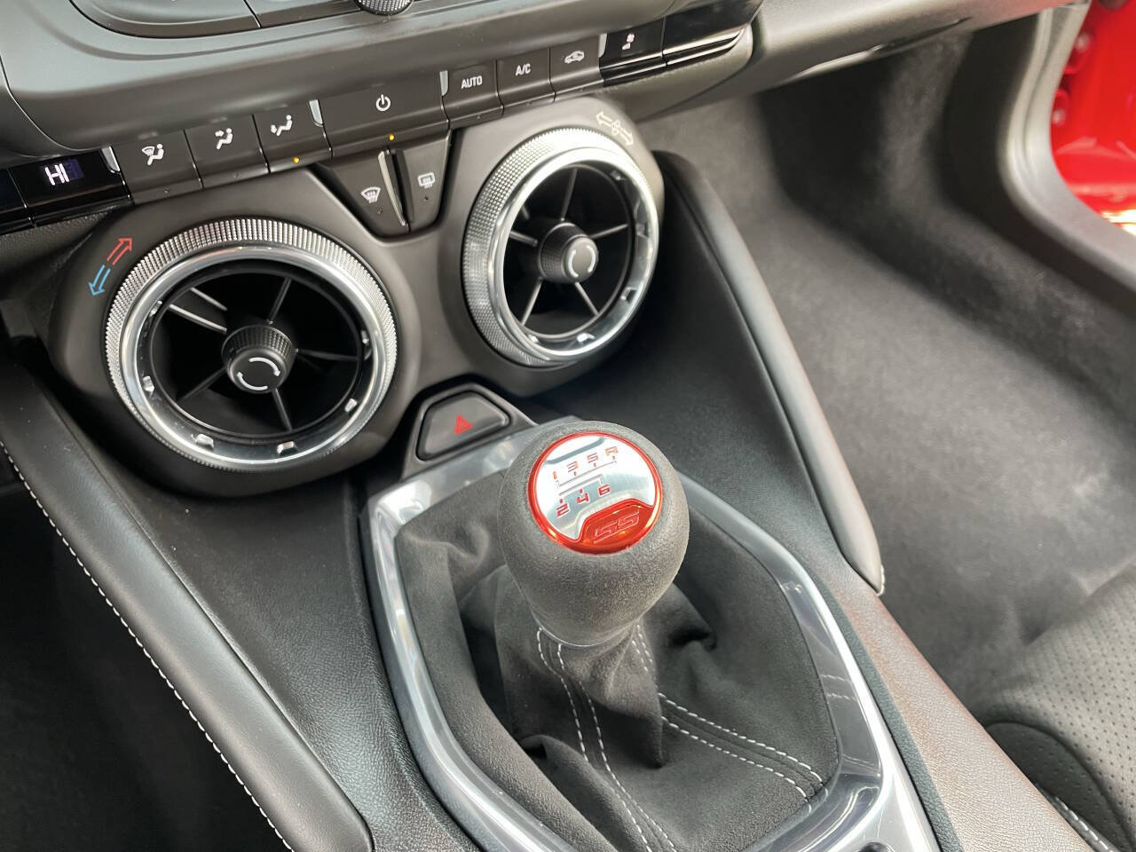 Used 2018 Chevrolet Camaro SS RWD image 49