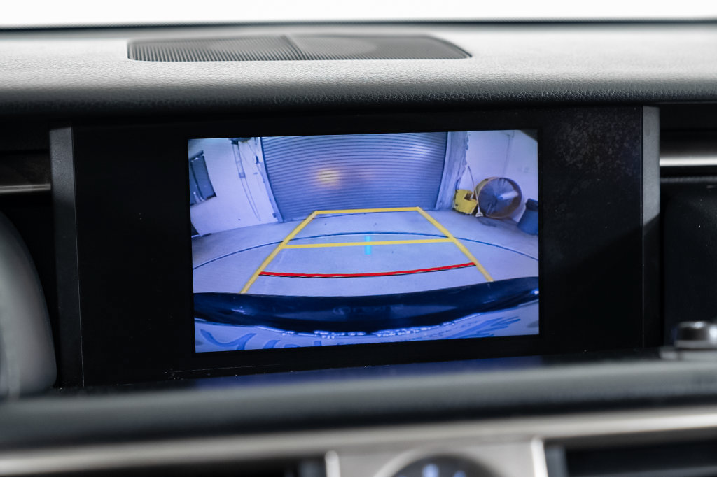Used 2016 Lexus IS 200t RWD image 30
