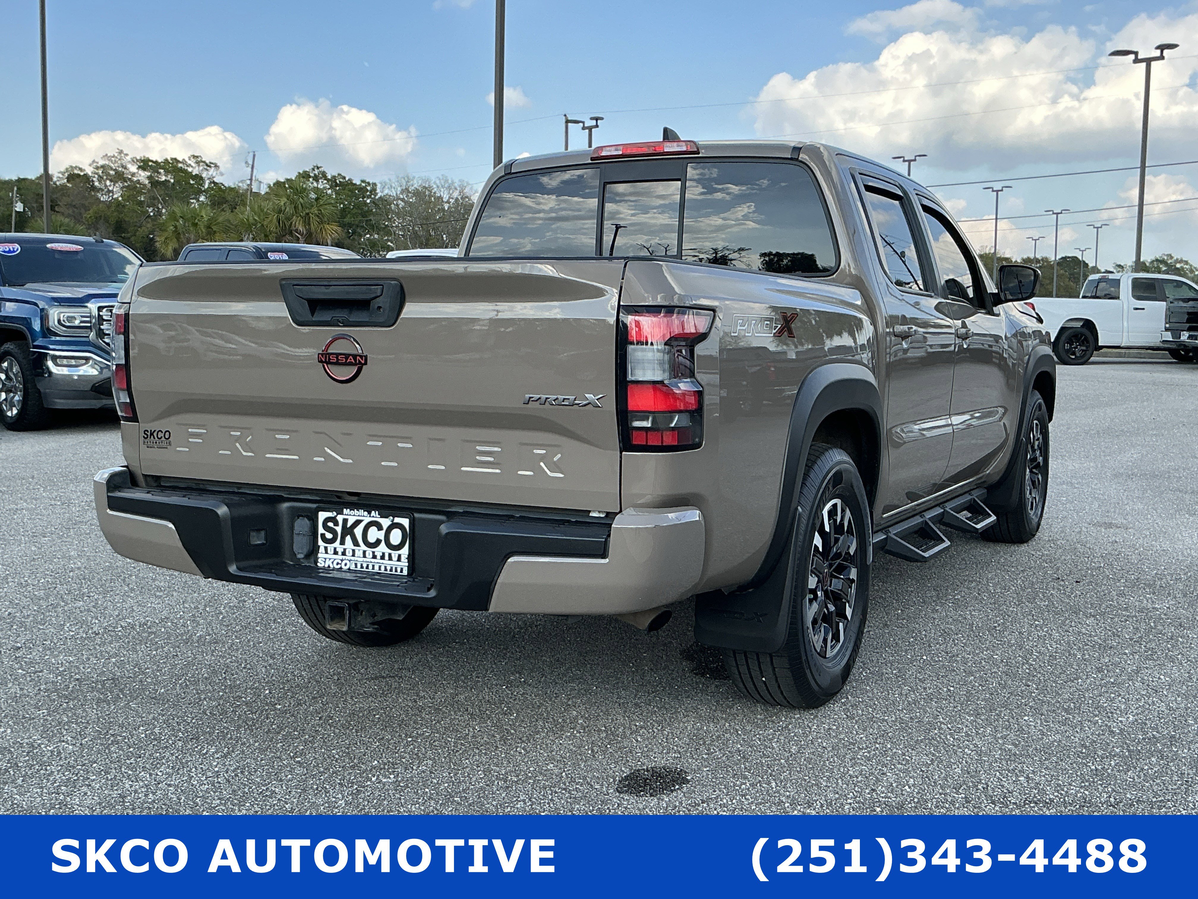 Used 2022 Nissan Frontier Pro-X image 5
