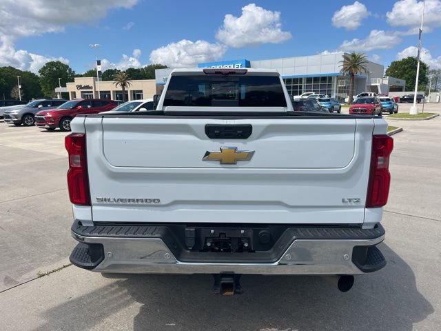 Used 2024 Chevrolet Silverado 3500 LTZ w/ LTZ Plus Package image 7