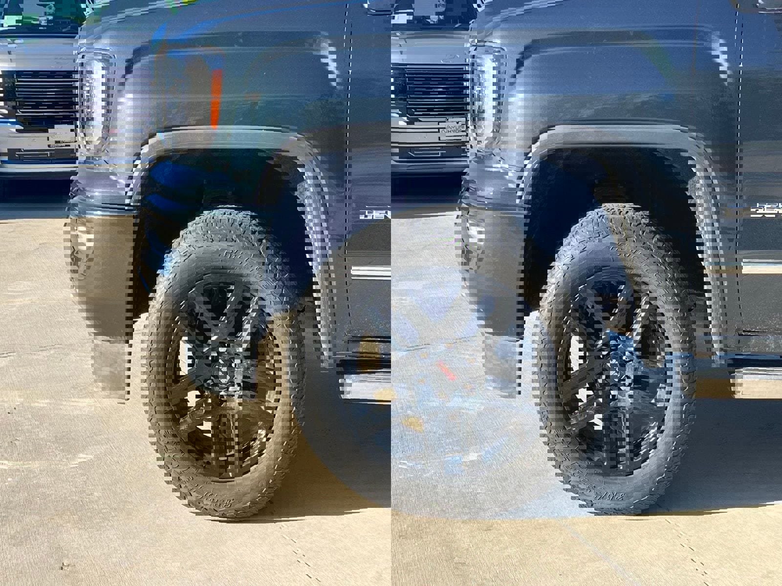 Used 2018 GMC Sierra 1500 Denali w/ Denali Ultimate Package image 9