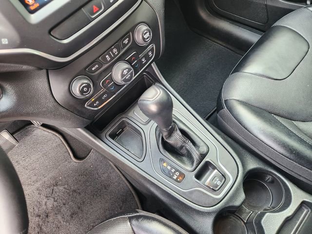 Used 2022 Jeep Cherokee Latitude Lux FWD image 19