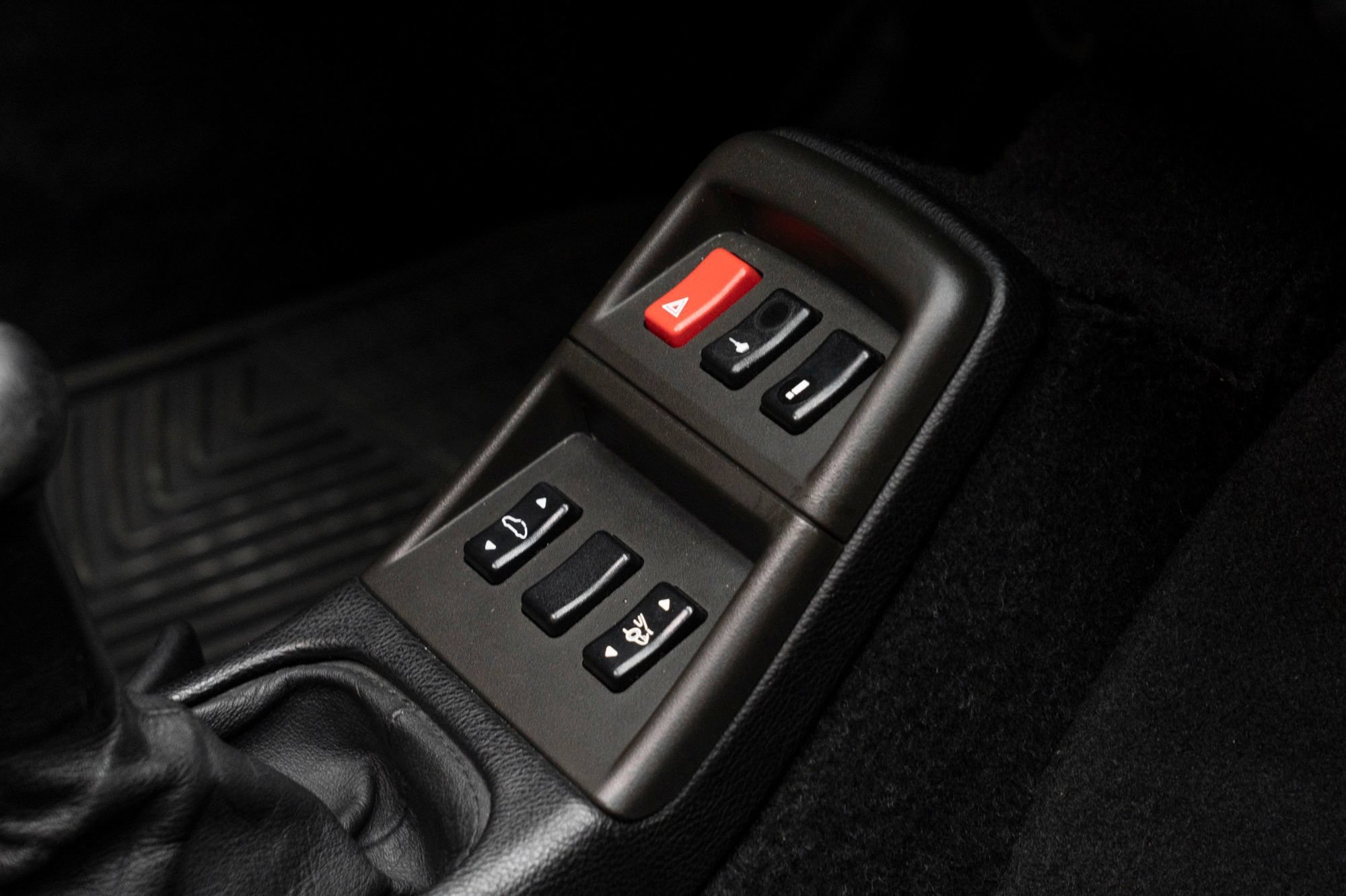 Used 1996 Porsche 911 Carrera 4S AWD/4WD image 34