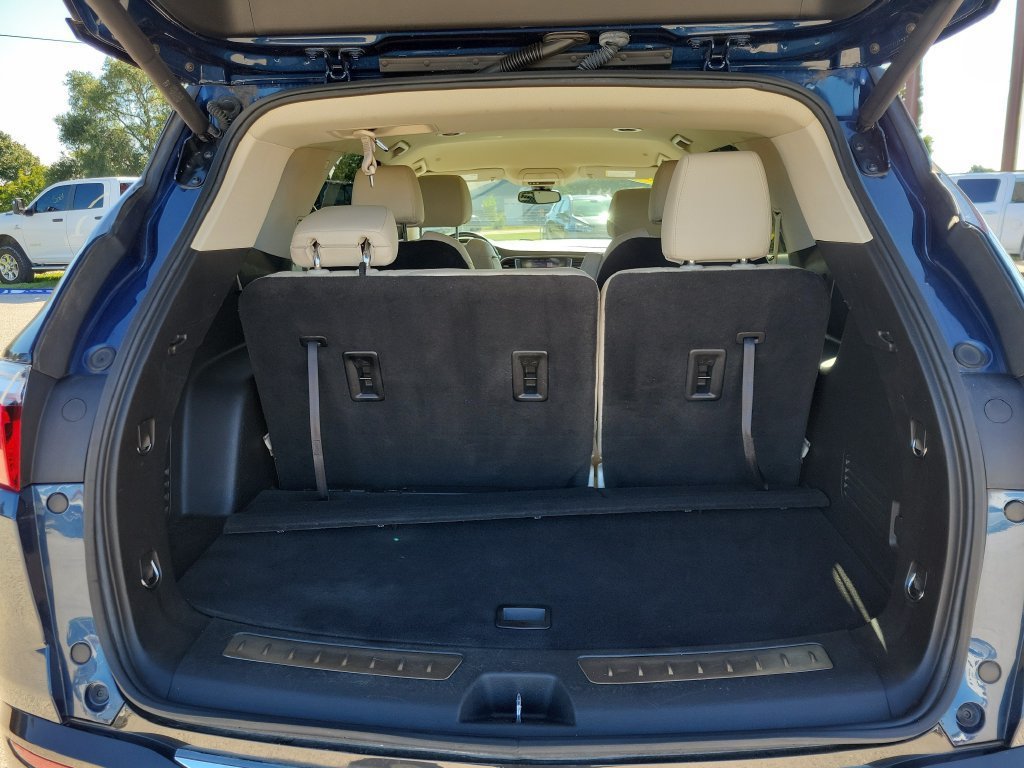 Used 2023 Buick Enclave Essence FWD image 6
