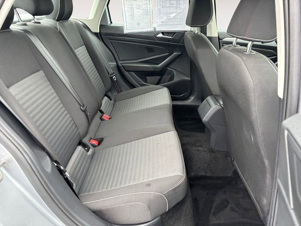Used 2025 Volkswagen Jetta S image 11