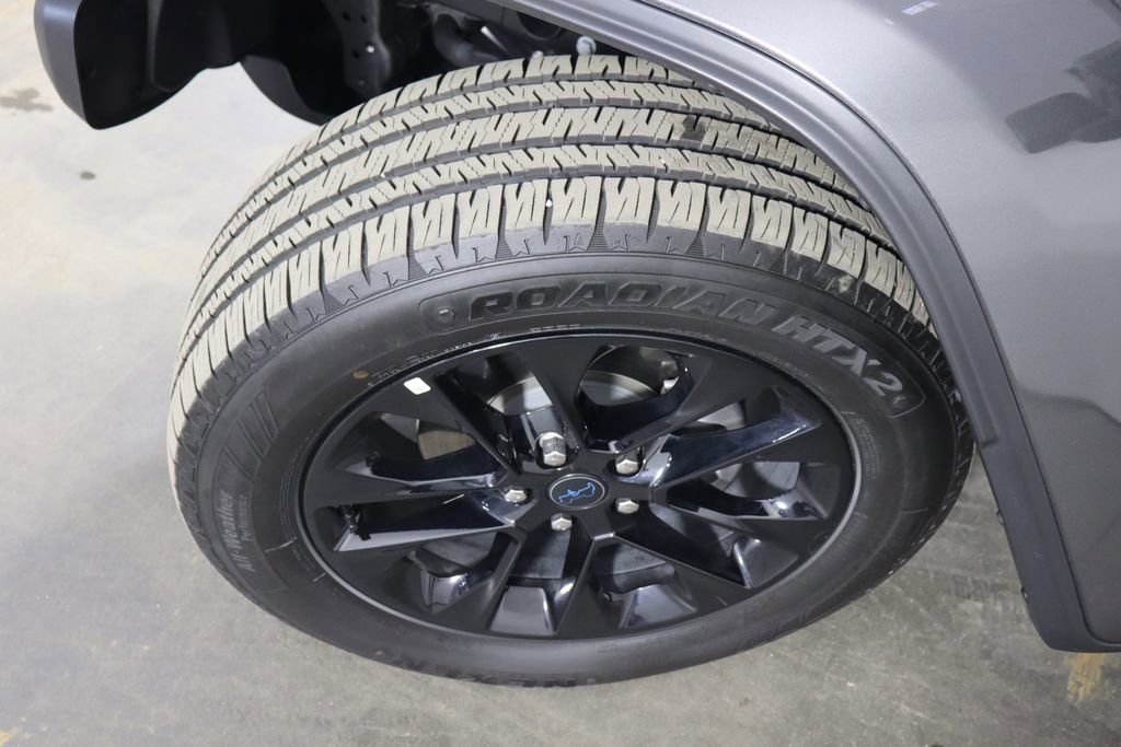 Used 2025 Jeep Wrangler Unlimited Sahara w/ Safety Group image 44